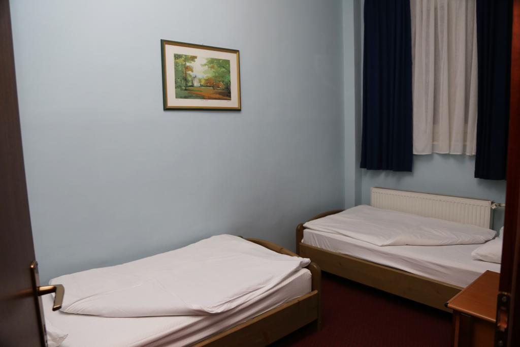 Hotel Carlstadt Karlovac Habitación foto